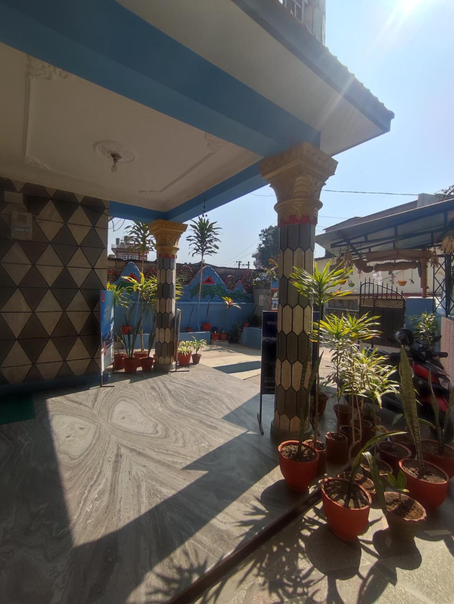 Krishna Inn Ποκάρα Εξωτερικό φωτογραφία