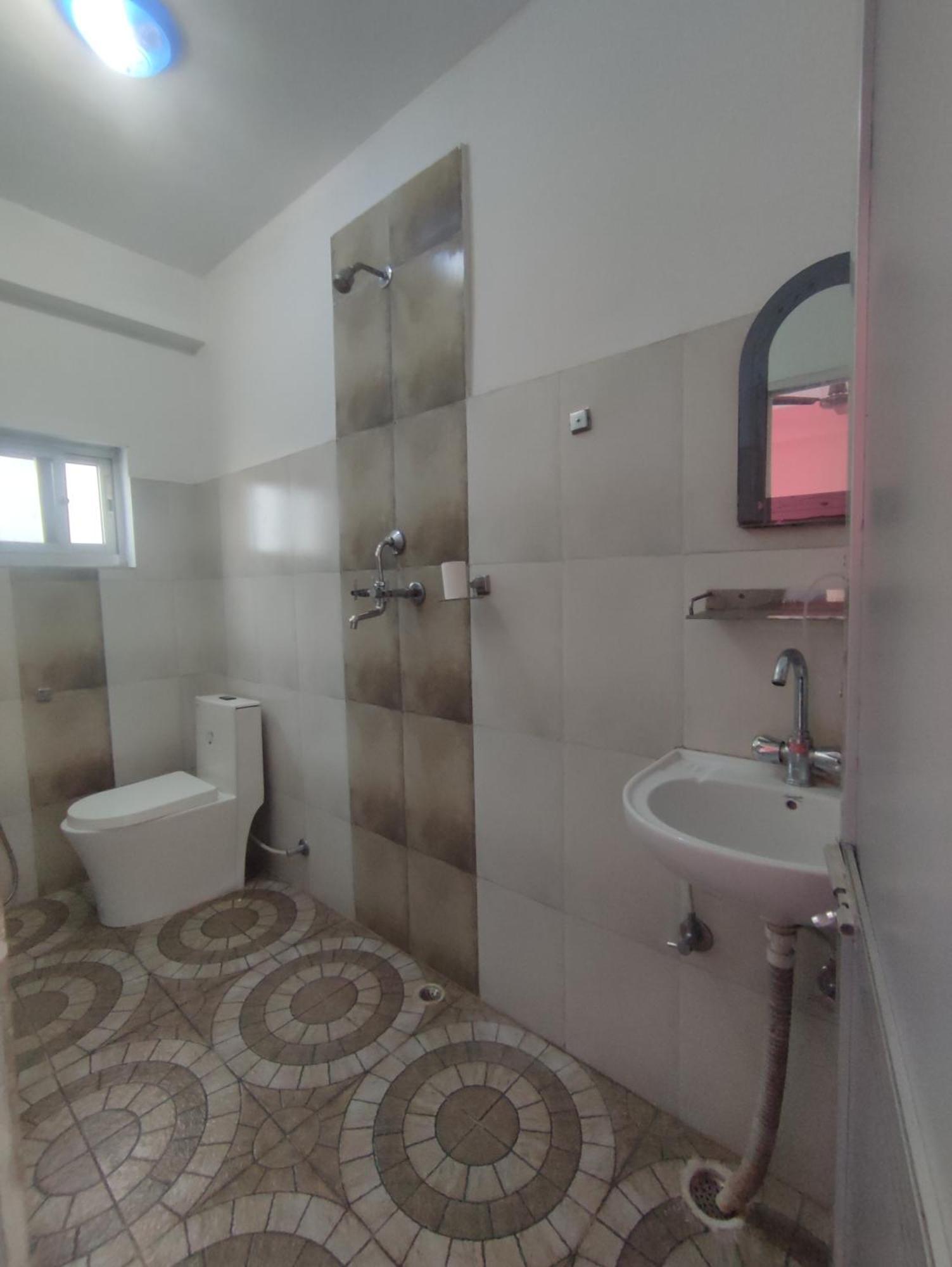 Krishna Inn Ποκάρα Εξωτερικό φωτογραφία